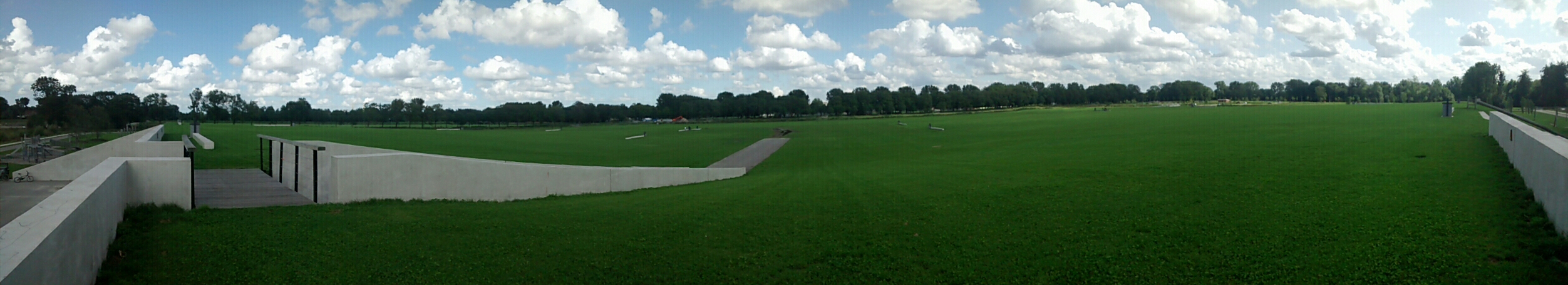 I don't recall where this park is exactly. I remember i twas east of the city center, many kilometers